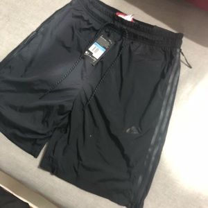 BRAND NEW NIKE TECH SHORTS HYPER MESH SIZE M